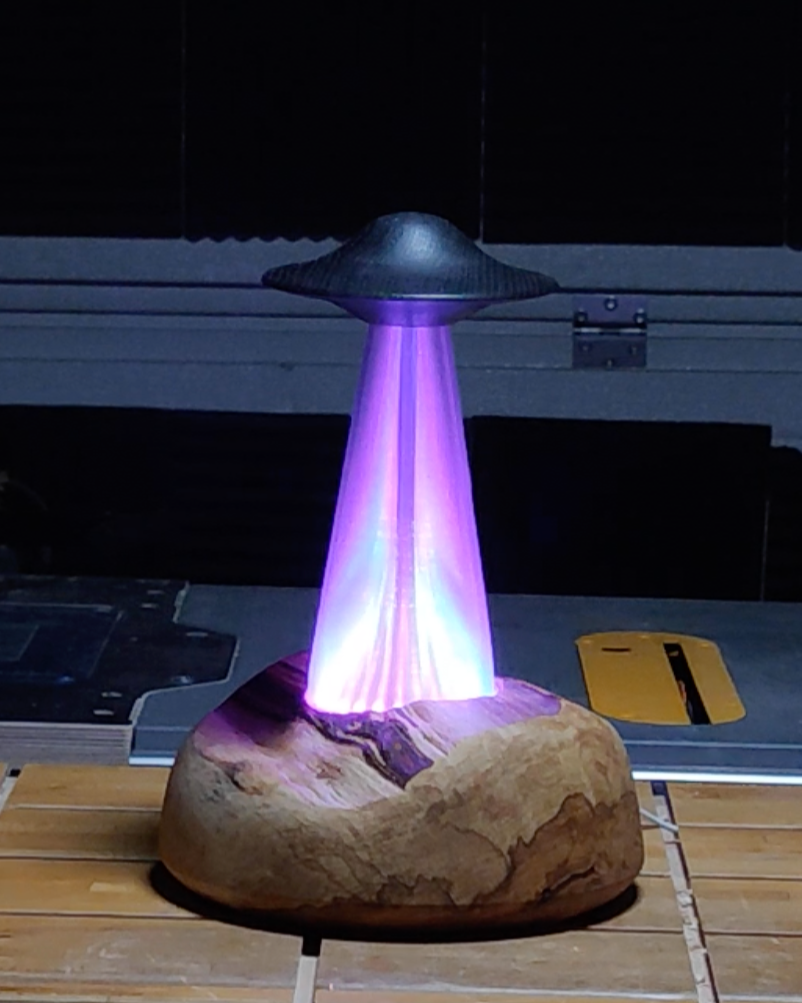 Lampe "OVNI" - création unique