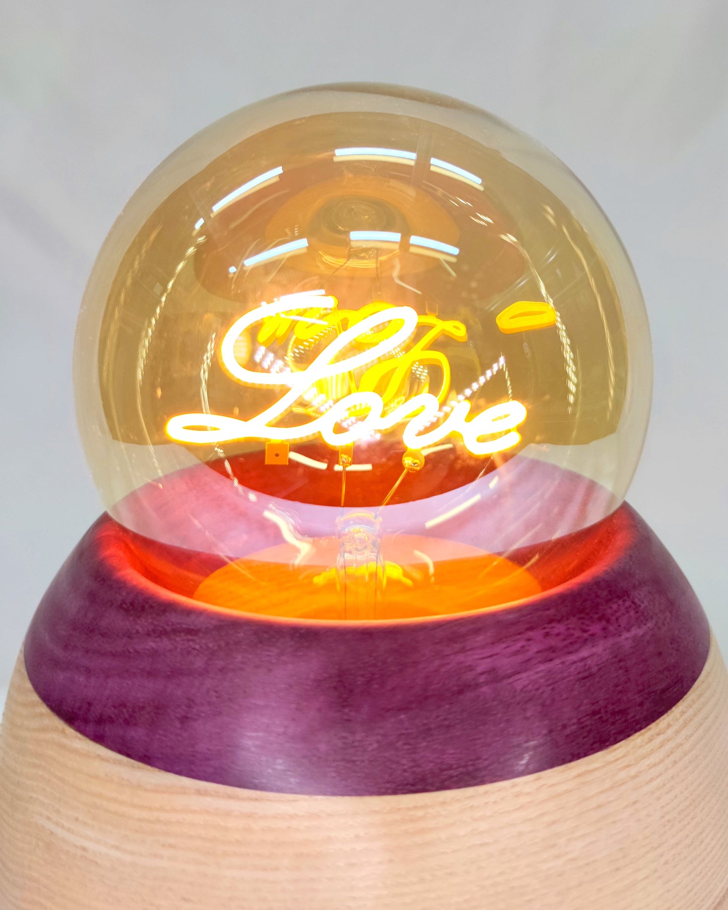 Lampe "Laska" en Frêne et Purple Heart – Série Limitée 3 modèles