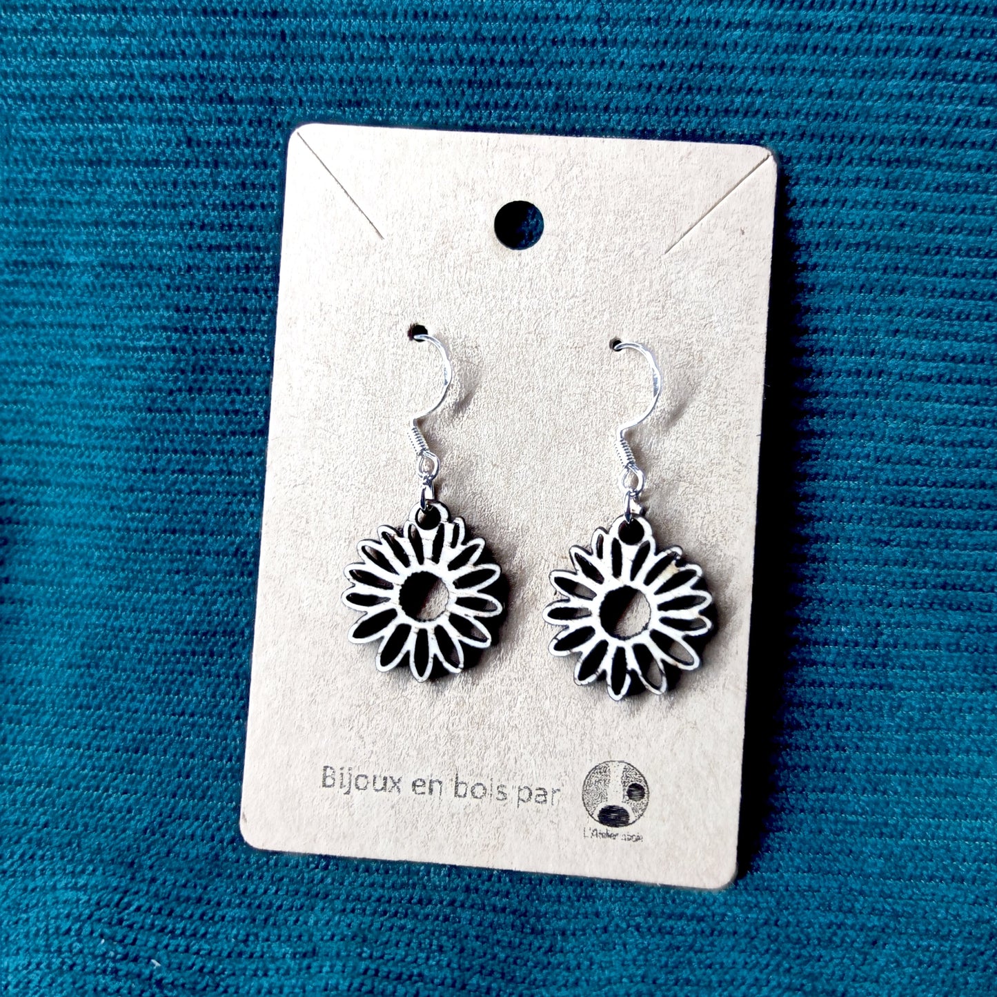 Boucle d'oreilles en bois - Marguerites
