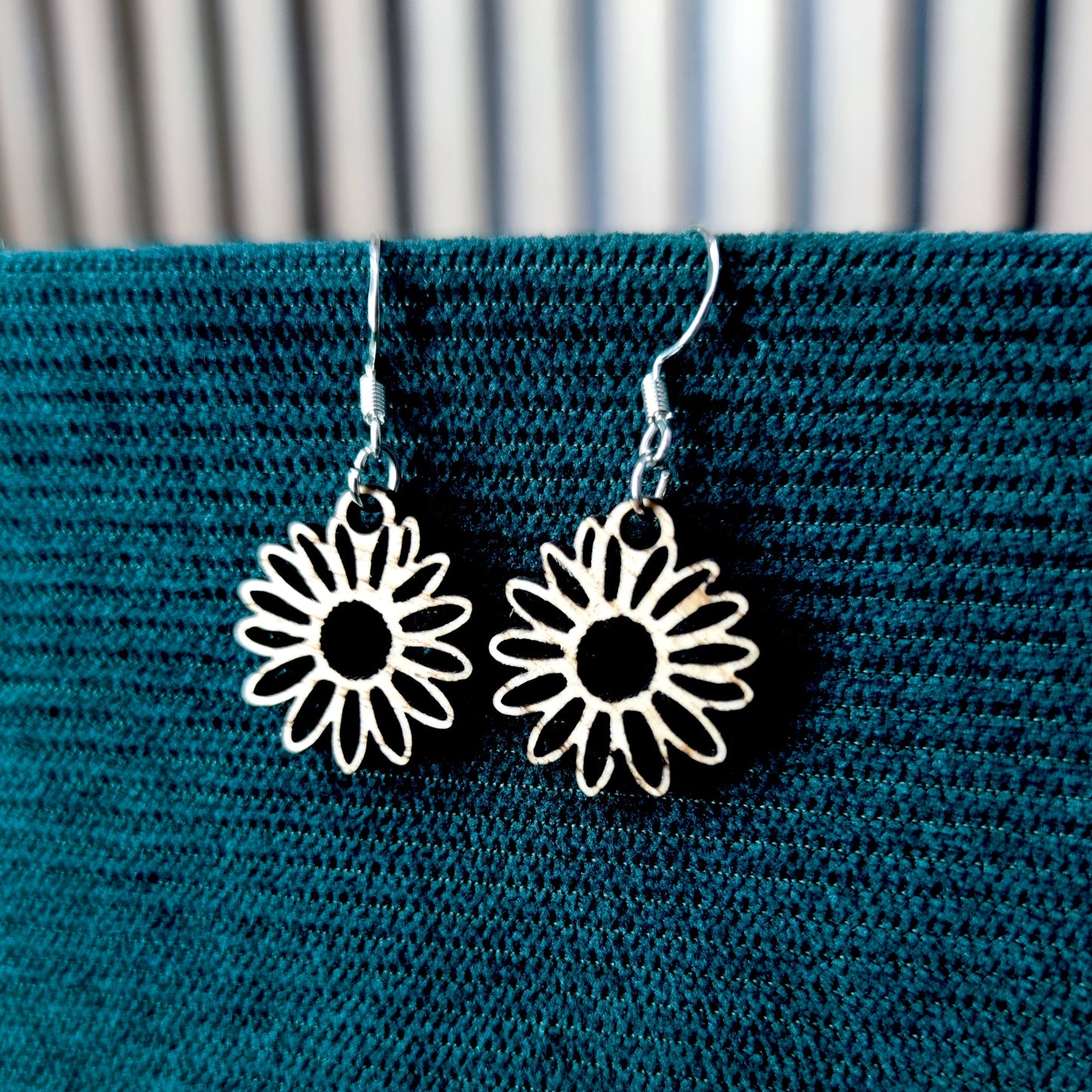 Boucle d'oreilles en bois - Marguerites