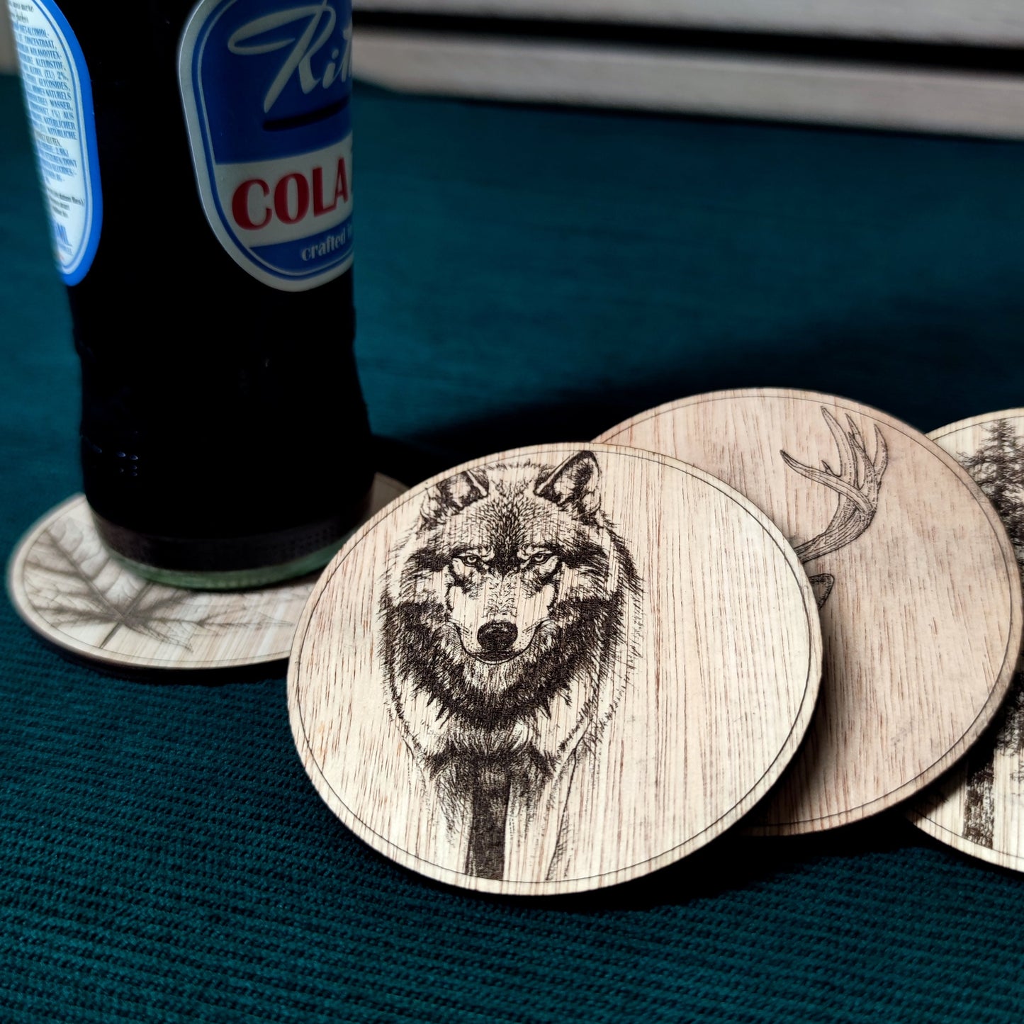 Lot de 6 sous-verres en bois gravé – Esprit de la forêt