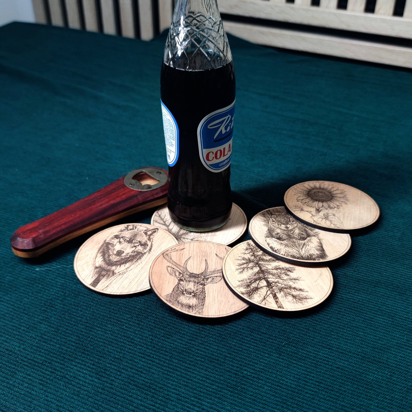 Lot de 6 sous-verres en bois gravé – Esprit de la forêt