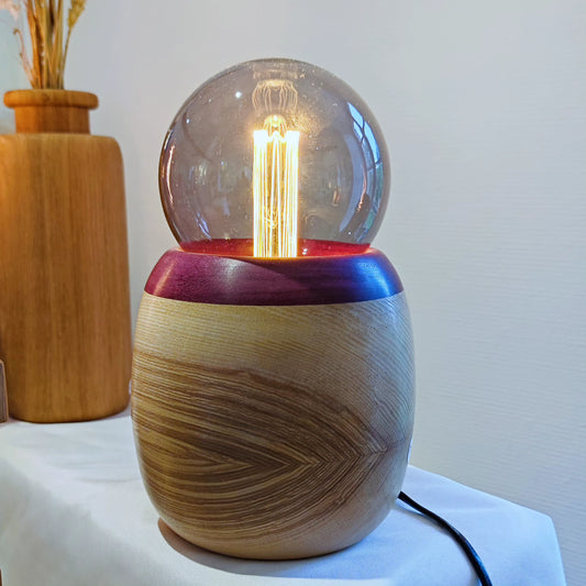 photo lampe ronde frene amarante violette chevet